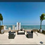 Entire Apartment With Amazing Views Tower 811